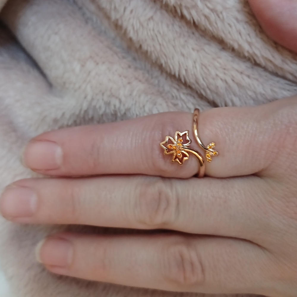 Ring - Picture 2 of 5